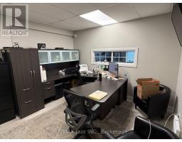 10 Centre Street N, Oshawa, ON L1G4B3 Photo 9