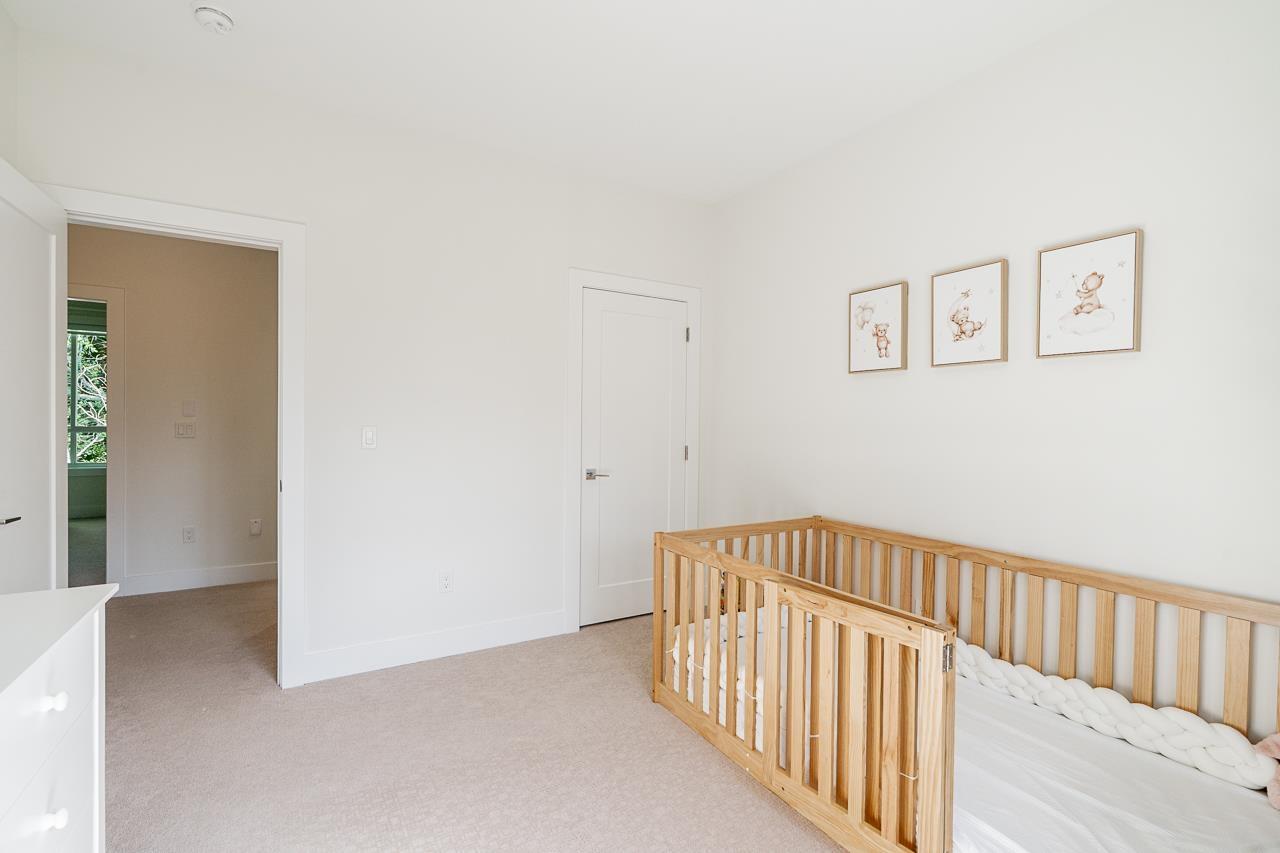 32 1670 160 STREET, Surrey