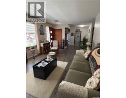 200 3rd Street Ne, Ituna, SK S0A1N0 Photo 8