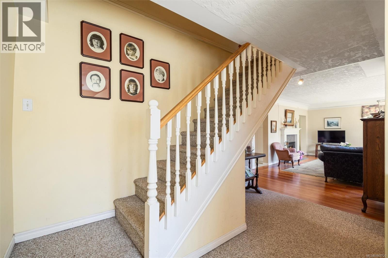 9220 East Saanich Rd, North Saanich