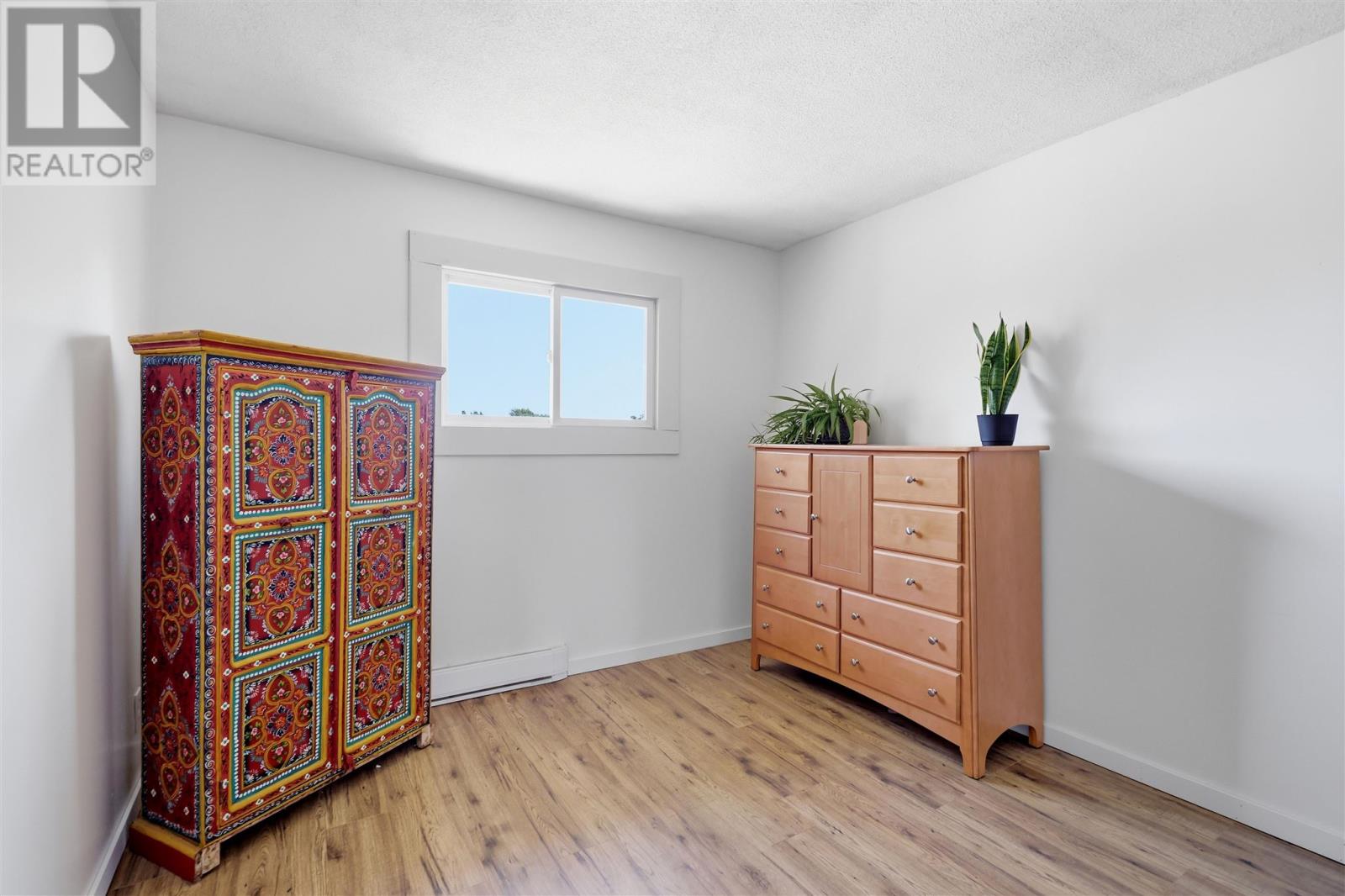 150A McFadden AVE - 18