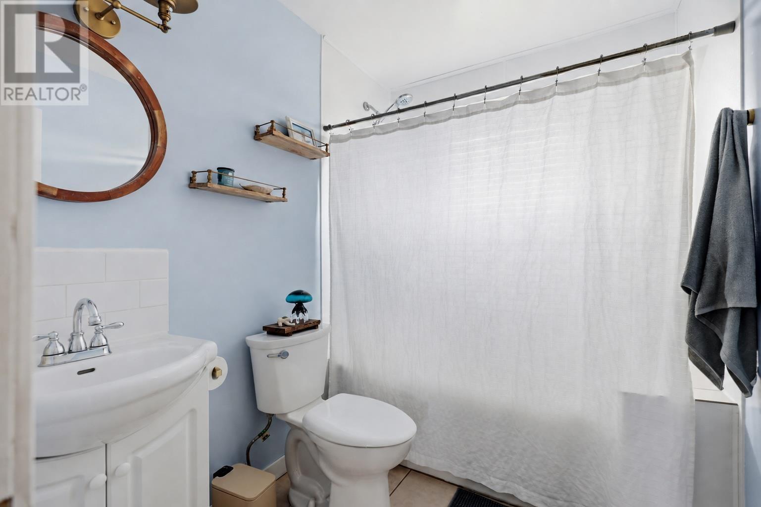 150A McFadden AVE - 20