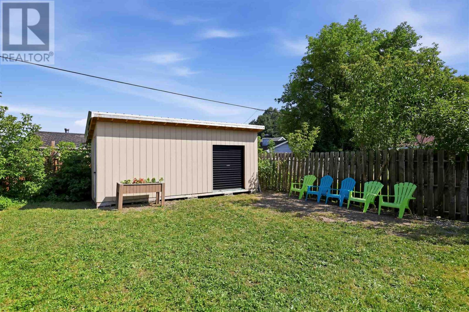 150A McFadden AVE - 28
