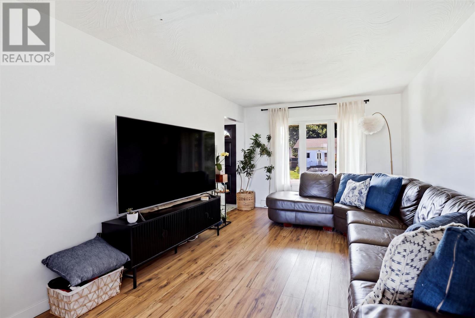 150A McFadden AVE - 4