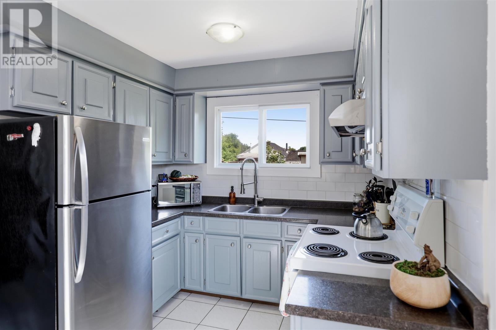150A McFadden AVE - 9