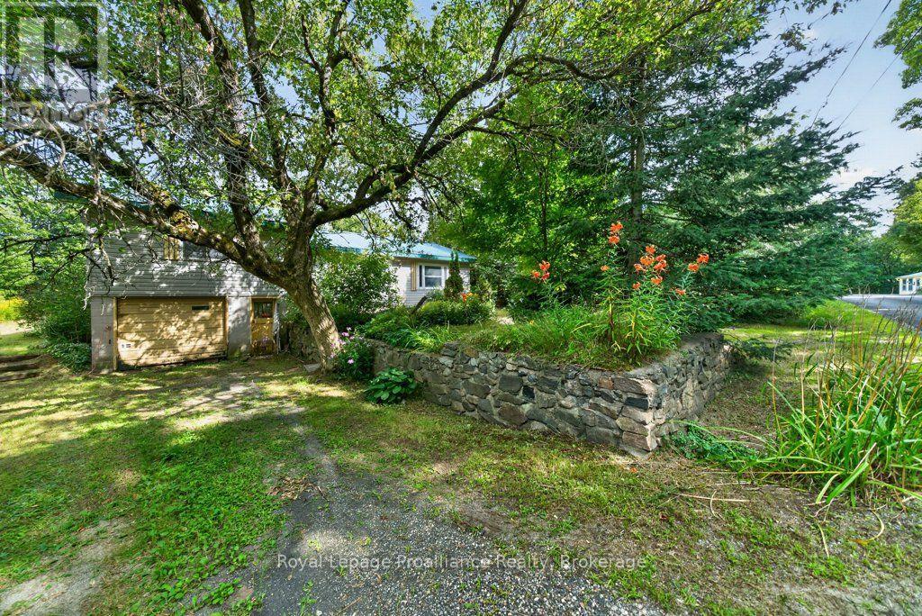 2452 HENDERSON ROAD