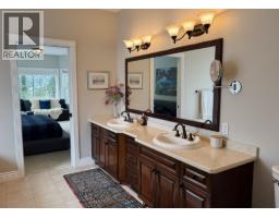 230 Prospect Drive, Grand Forks, BC V0H1H2 Photo 19