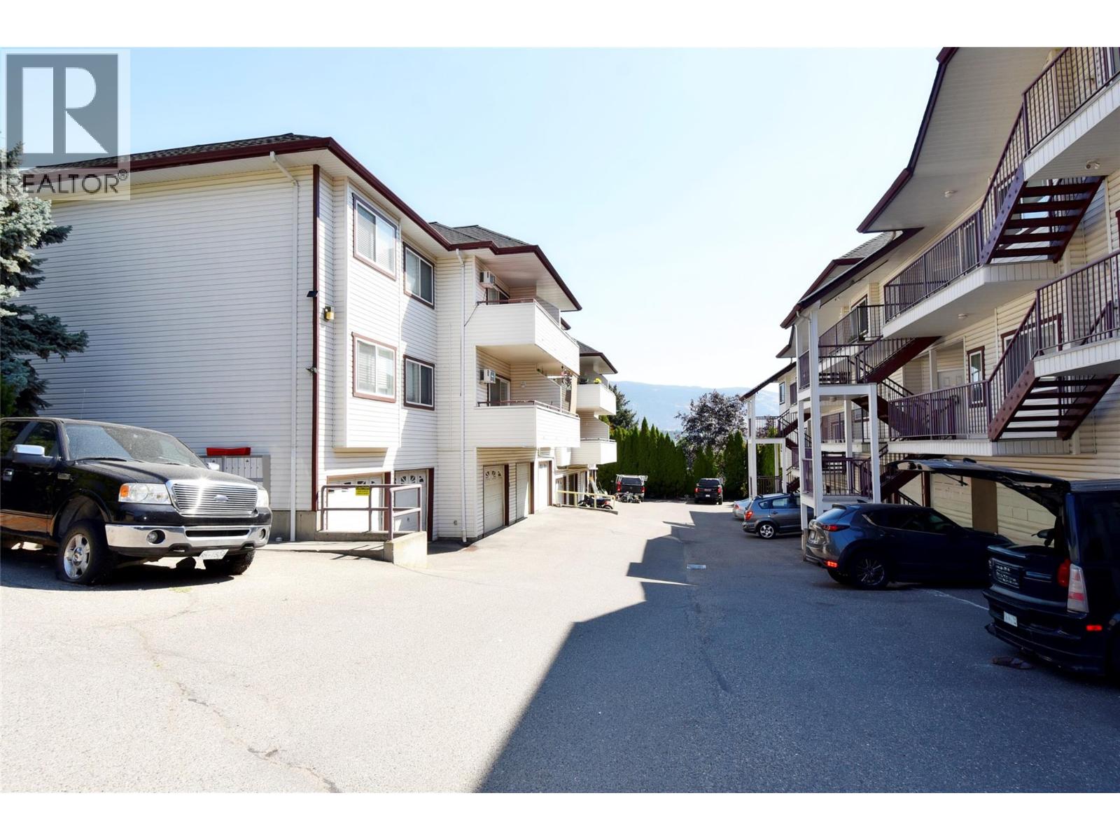 #7 4800 Heritage Drive - 51