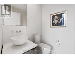 Primary Bedroom - 510 - 1 Bloor Street E, Toronto, ON M4W1A9 Photo 6