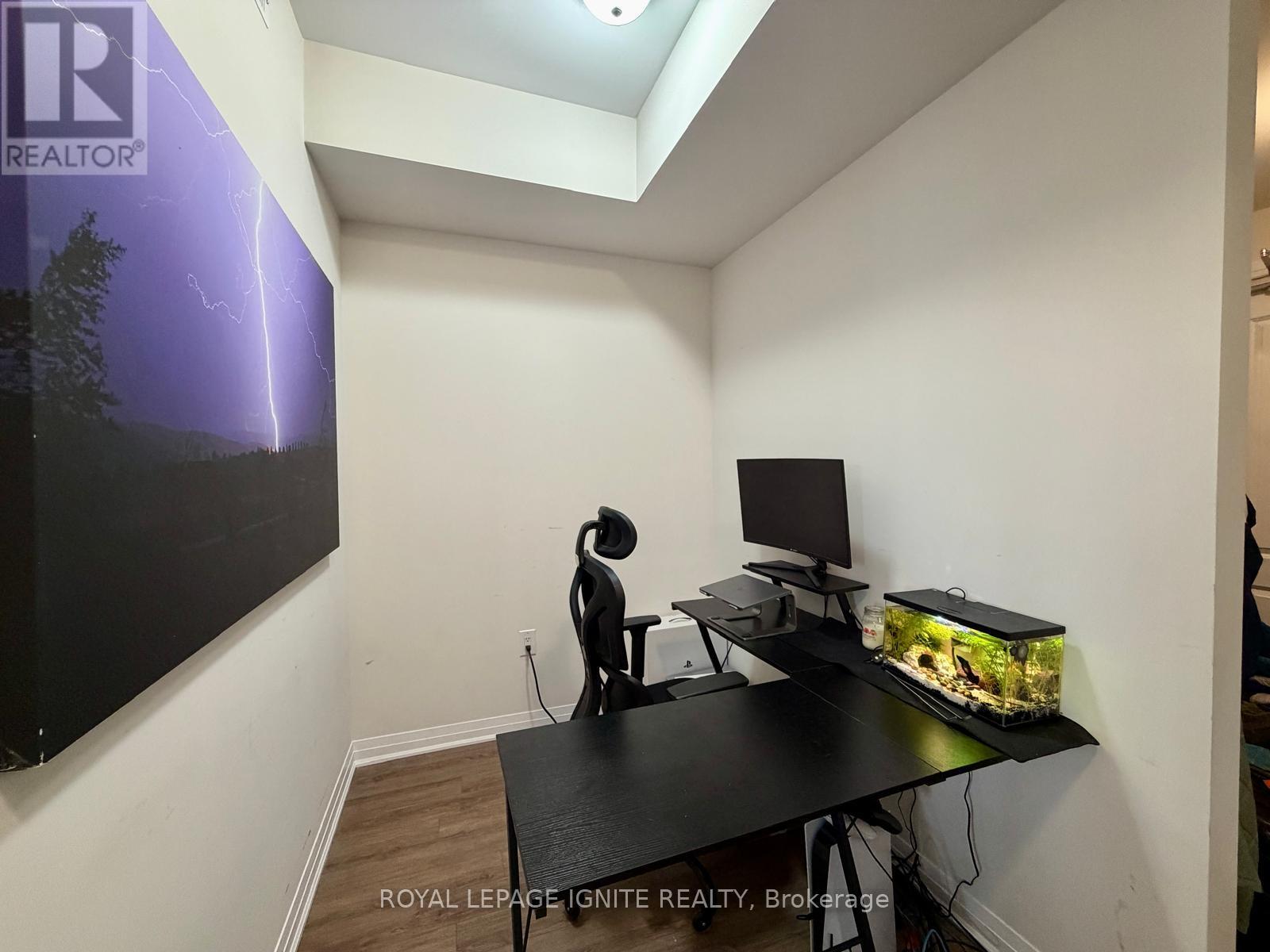 #301 65 SHIPWAY AVENUE - Image 20