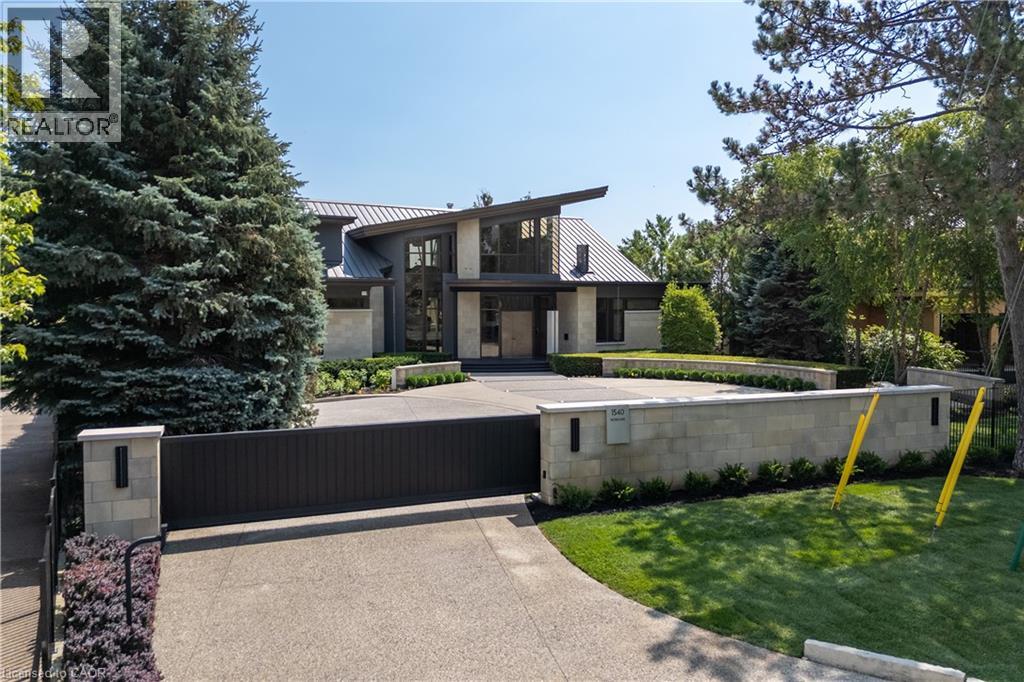 Photo of 1540 WATERSEDGE Road