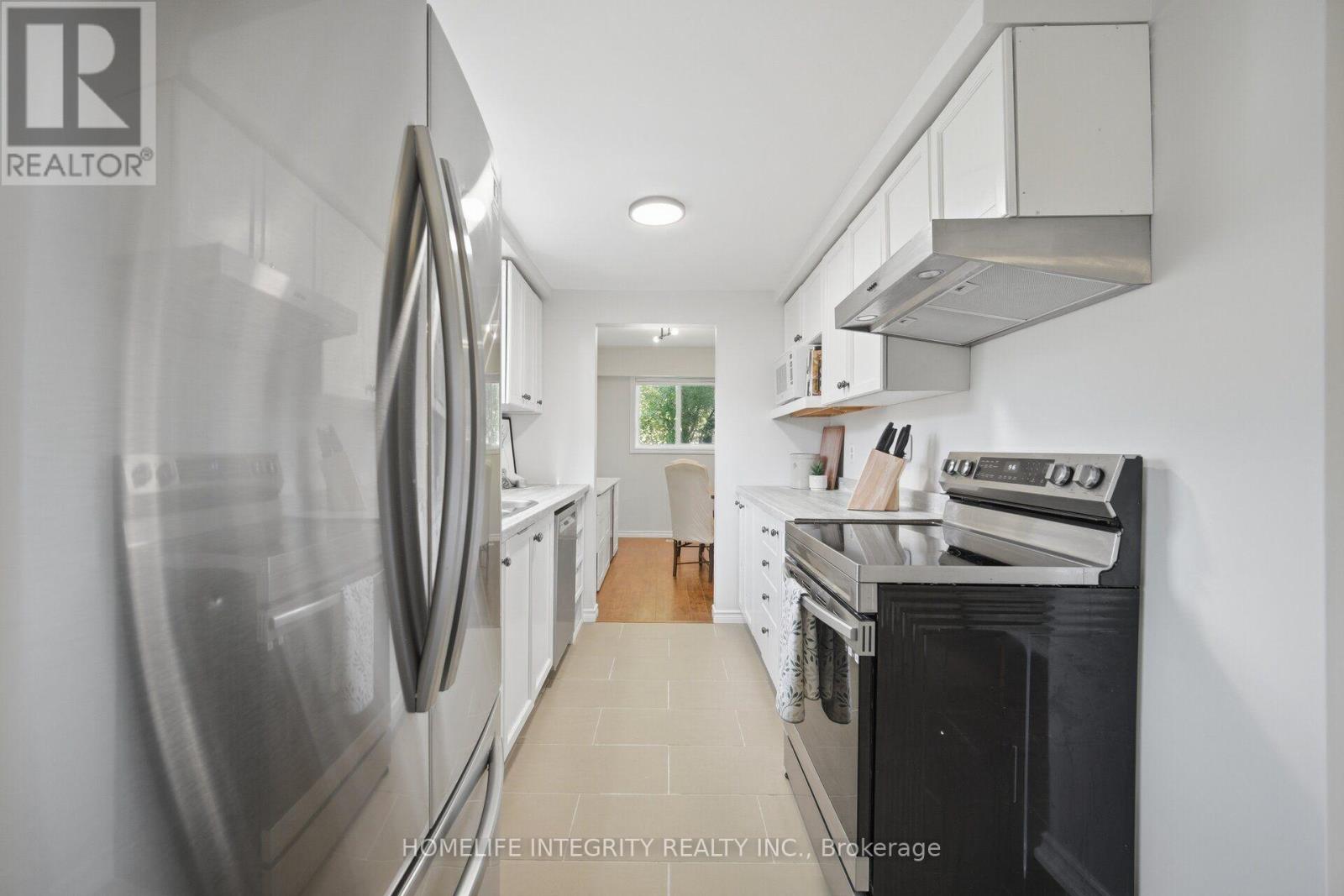 52 STEWART AVENUE - 16