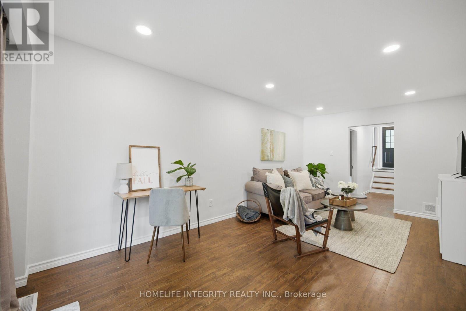 52 STEWART AVENUE - Image 20