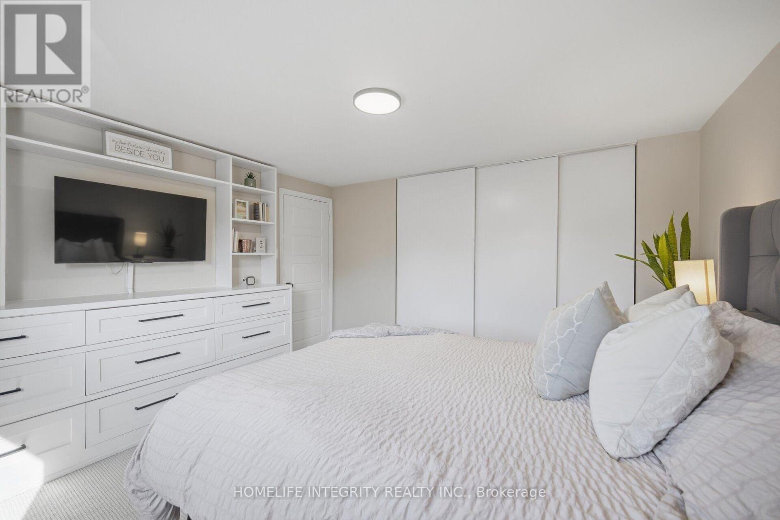 52 STEWART AVENUE - 29