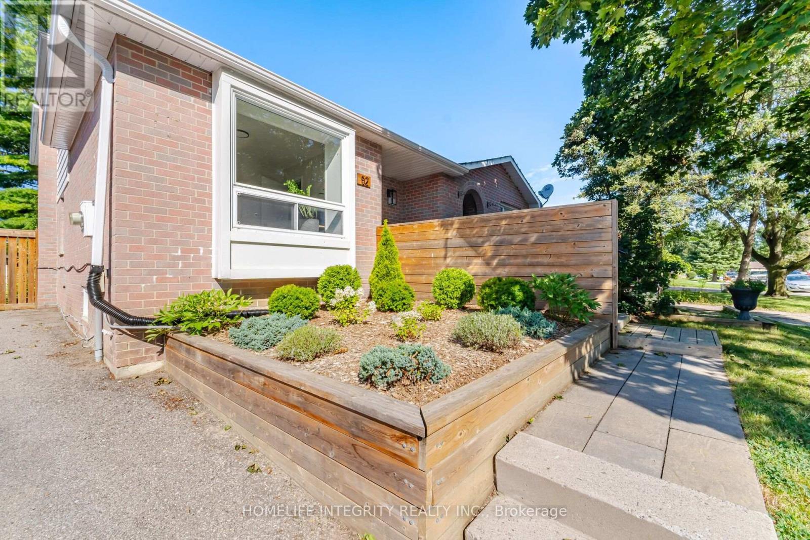 52 STEWART AVENUE - 4