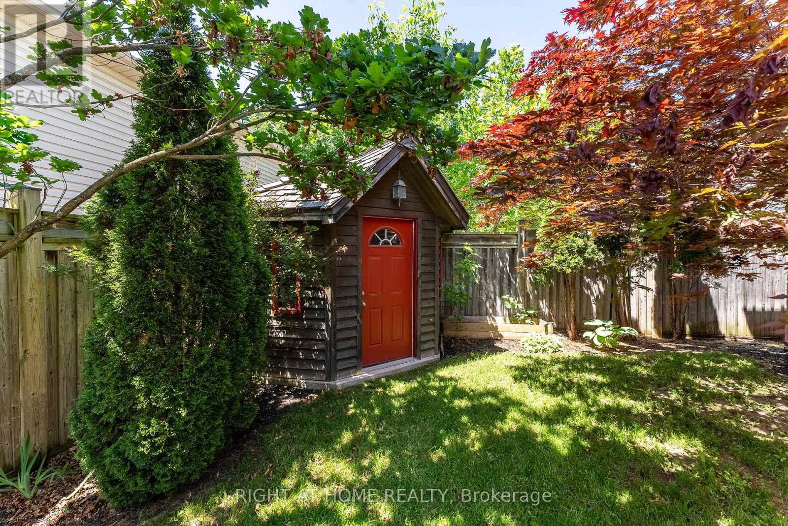 1660 MOYER AVENUE - 42
