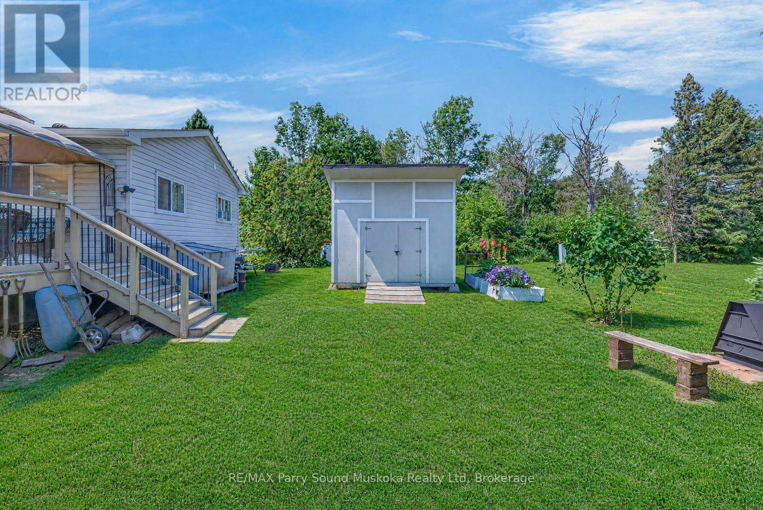 22 AHMIC STREET - 48