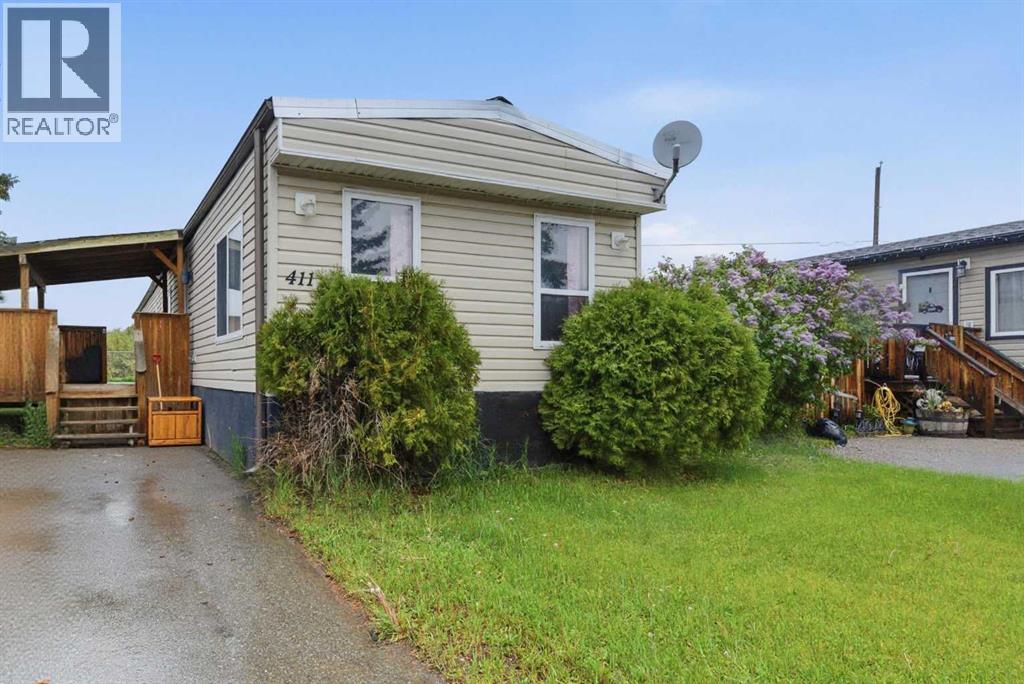411 Kannell Drive NE - 1
