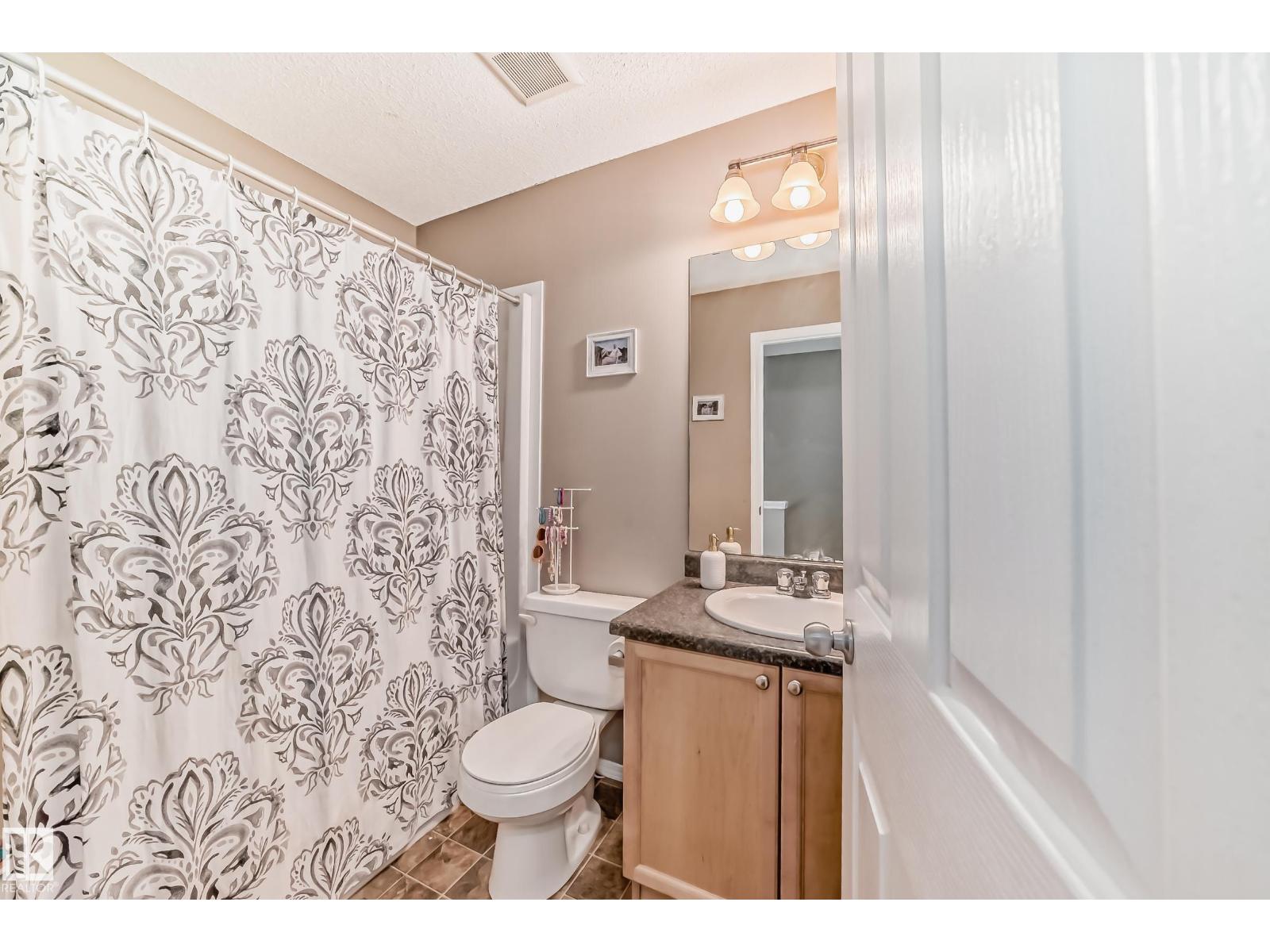 #119 5604 199 ST NW - Image 17