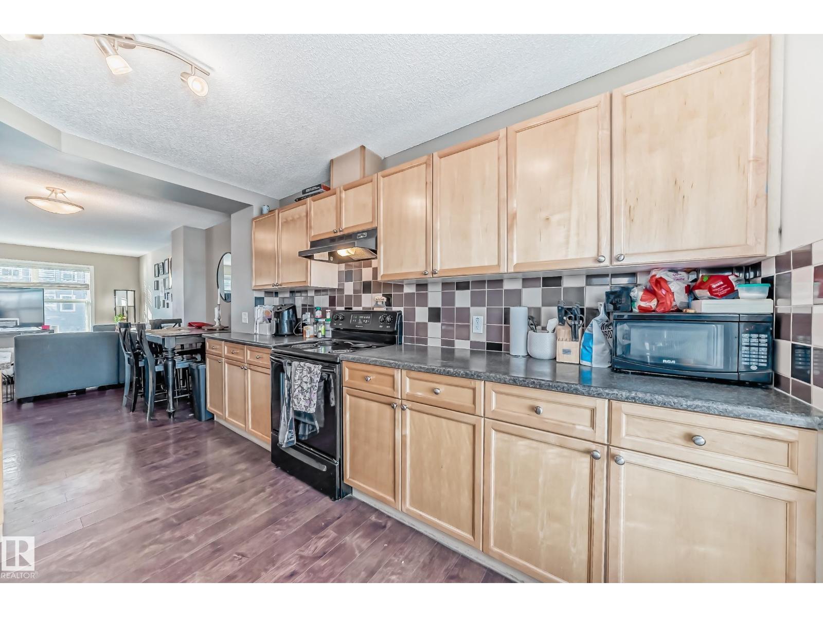 #119 5604 199 St NW photo 5 — MLS® E4505327