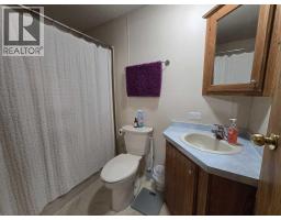 4pc Bathroom - 5a, 6101 20 Avenue, Coleman, AB T0K0M0 Photo 7