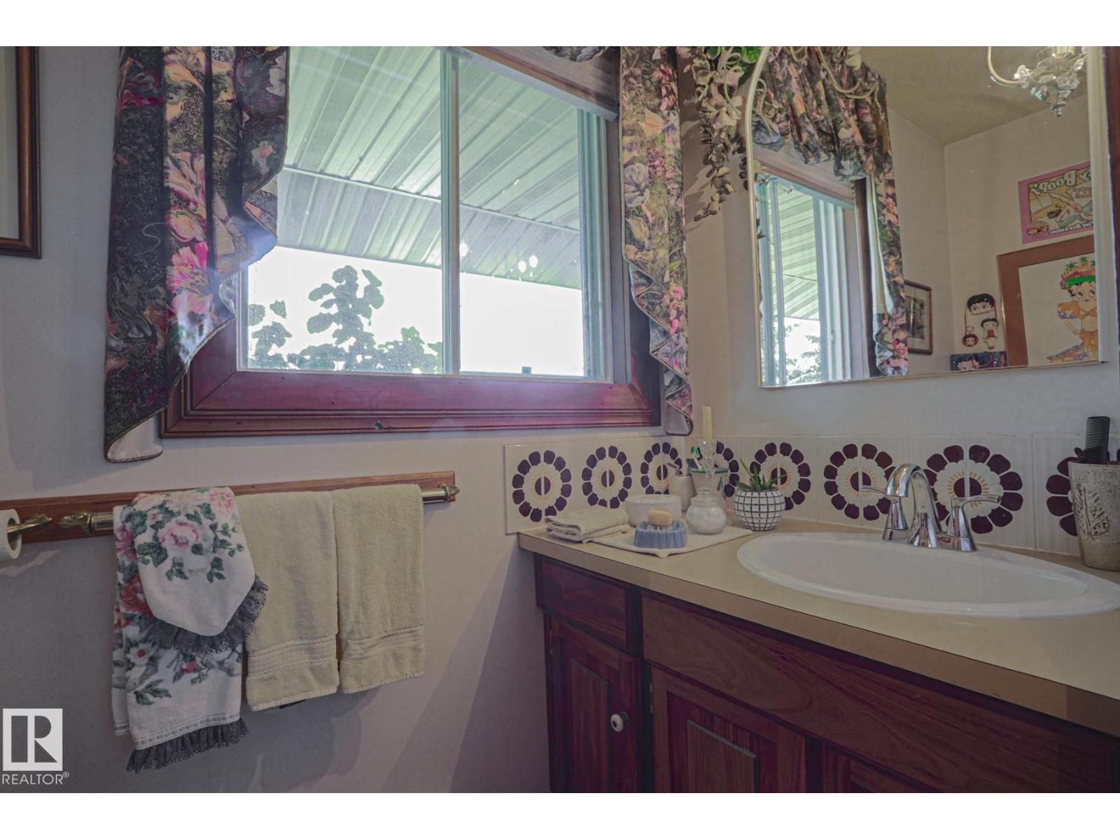 55257 RGE RD 212 - 50
