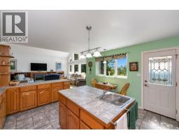 Dining room - 402 Seedtree Rd, Sooke, BC V9Z1C2 Photo 13