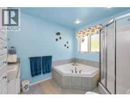 402 Seedtree Rd, Sooke, BC V9Z1C2 Photo 31