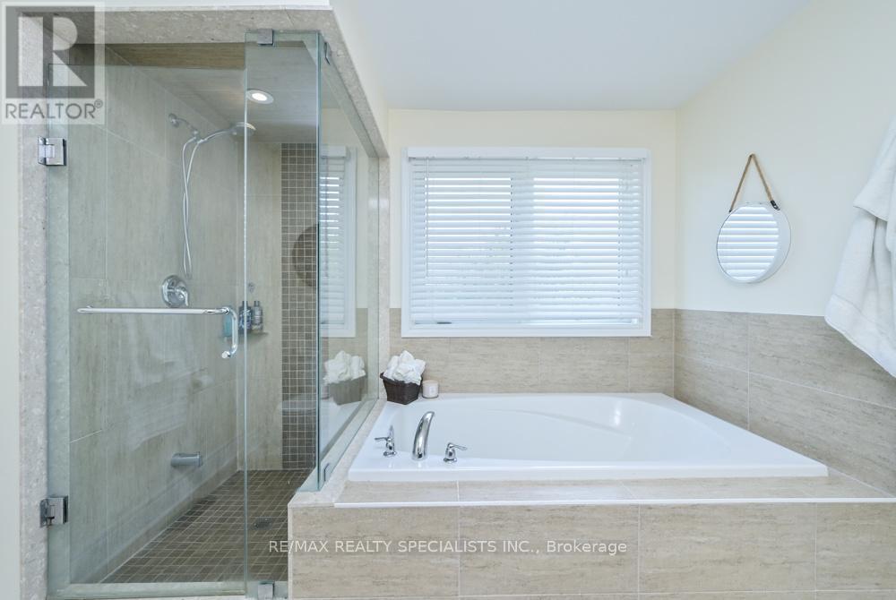 120 RISING HILL RIDGE - Image 21