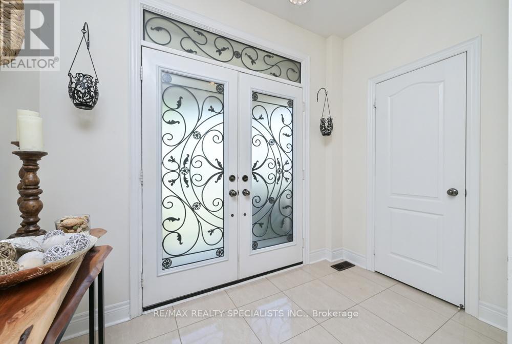 120 RISING HILL RIDGE - Image 4