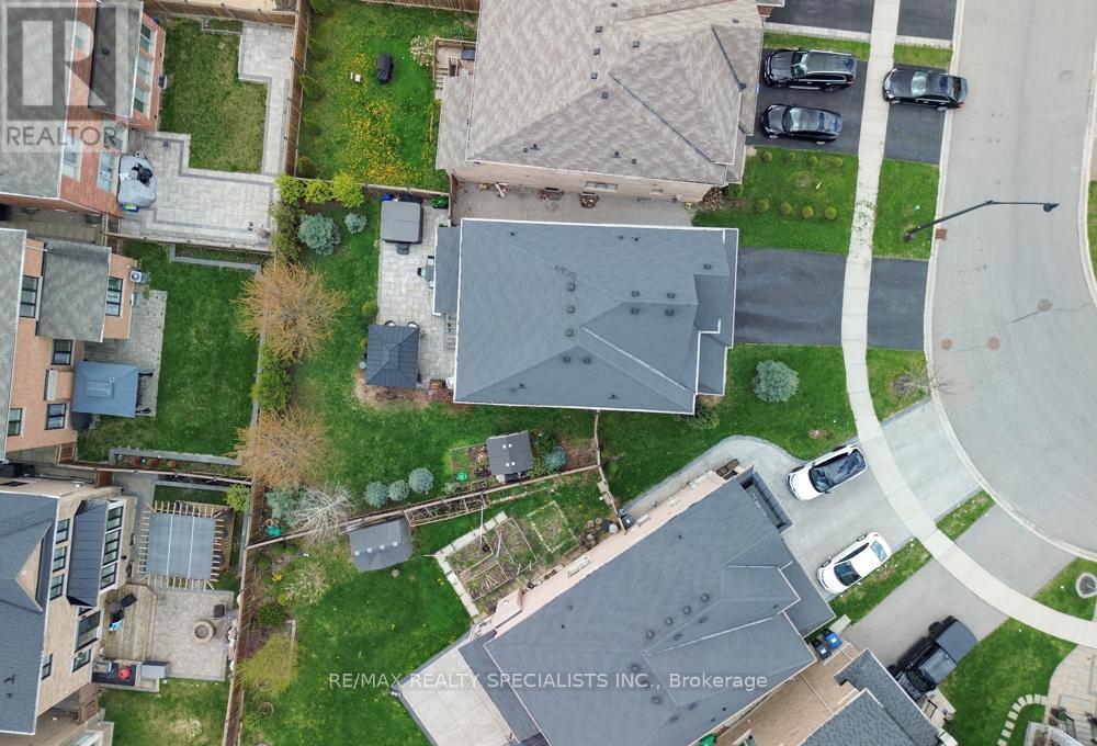 120 RISING HILL RIDGE - Image 45