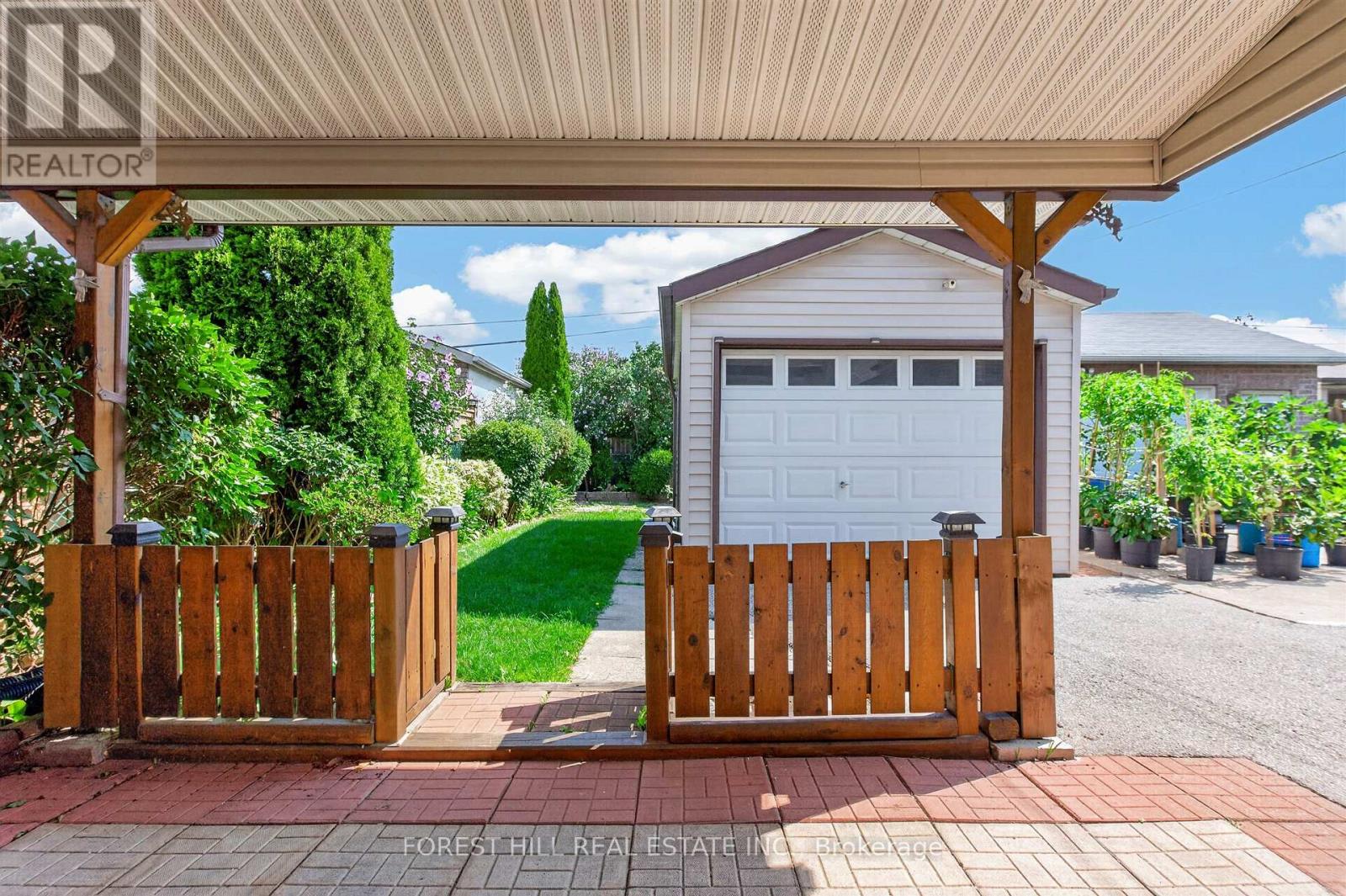 11 YARROW ROAD - 34