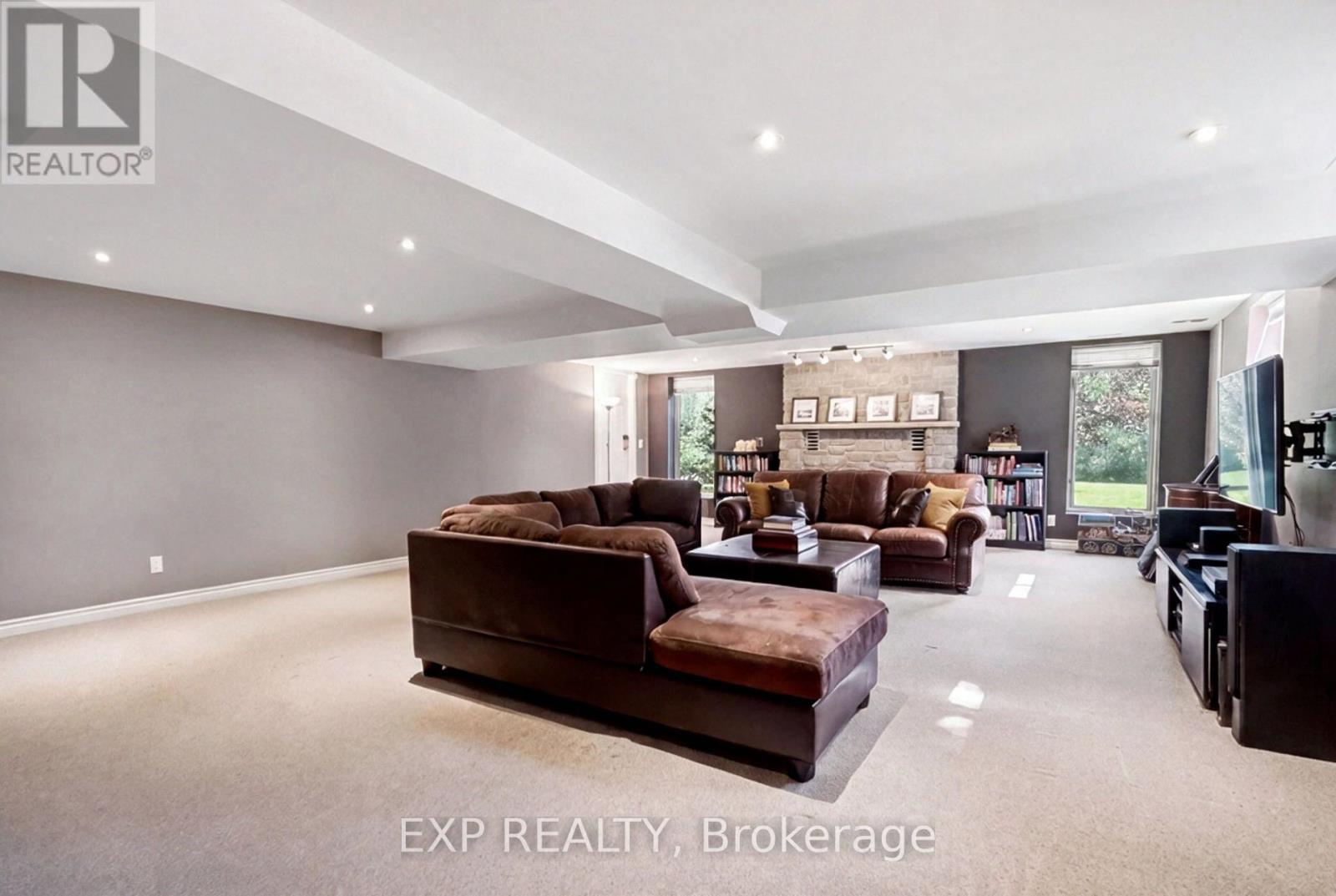 4178 DARKWOOD ROAD - 41