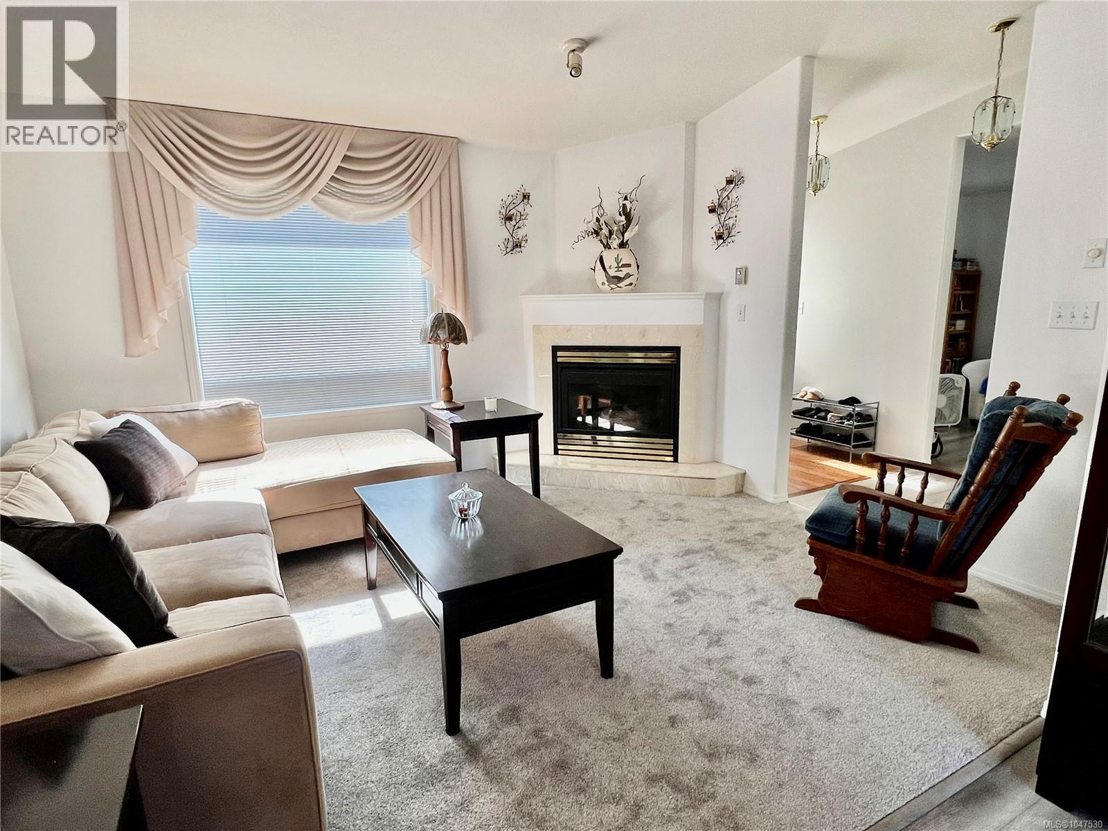 82 Wolf Lane, View Royal