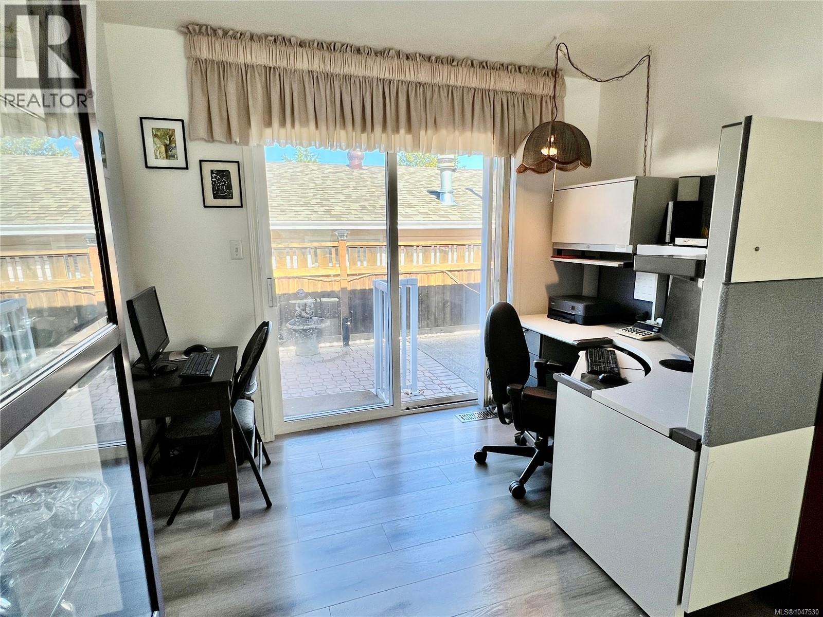 82 Wolf Lane, View Royal
