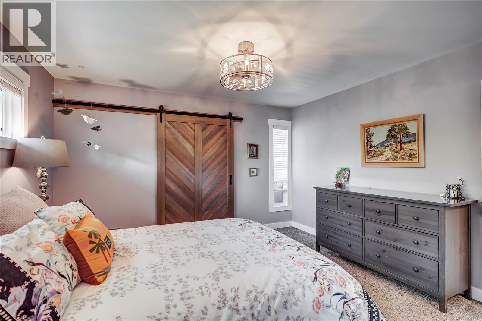 853 Glenhale Cres, Parksville