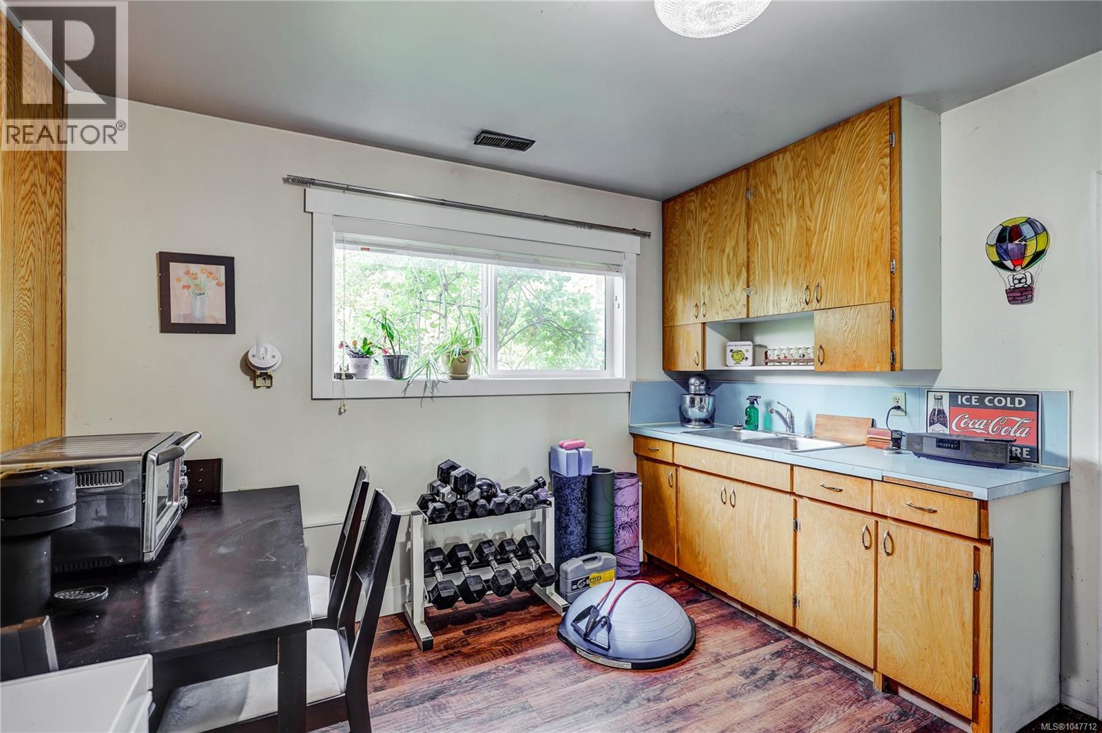 853 Glenhale Cres, Parksville