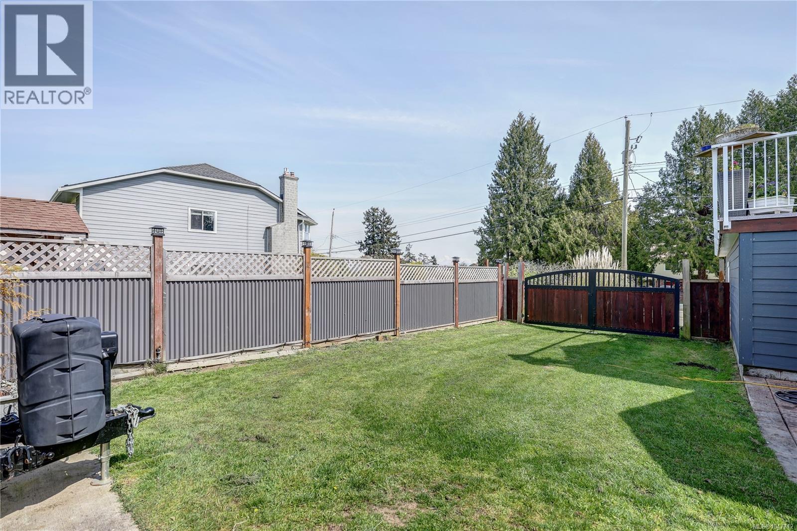 853 Glenhale Cres, Parksville