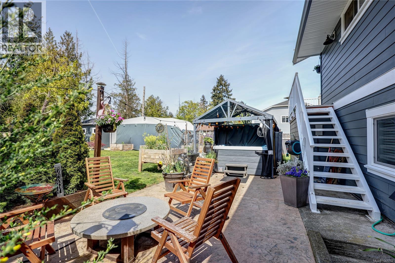 853 Glenhale Cres, Parksville