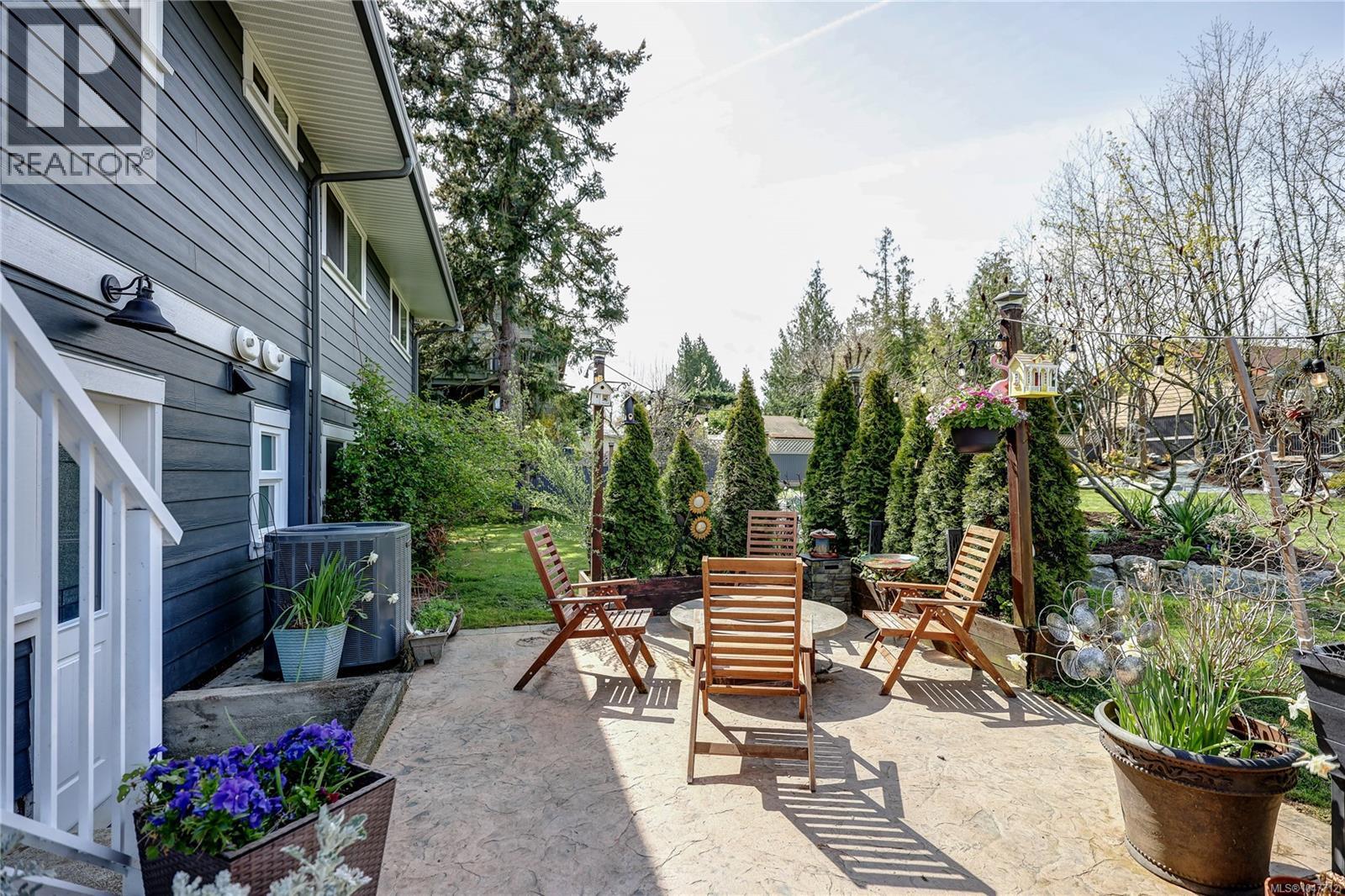 853 Glenhale Cres, Parksville
