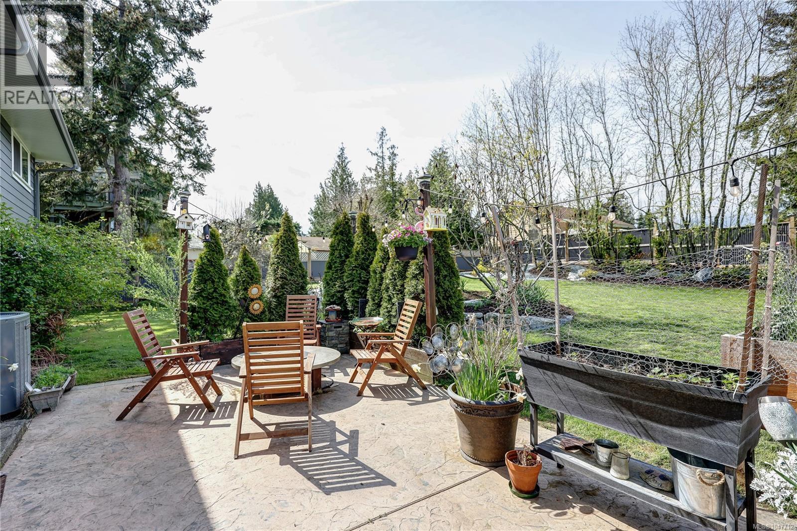 853 Glenhale Cres, Parksville
