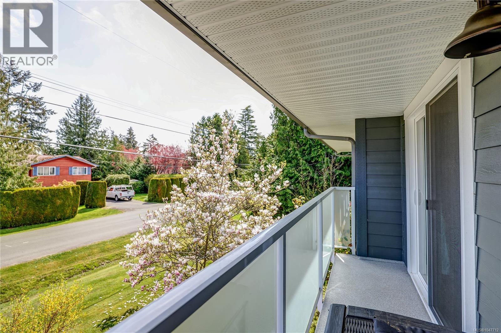 853 Glenhale Cres, Parksville