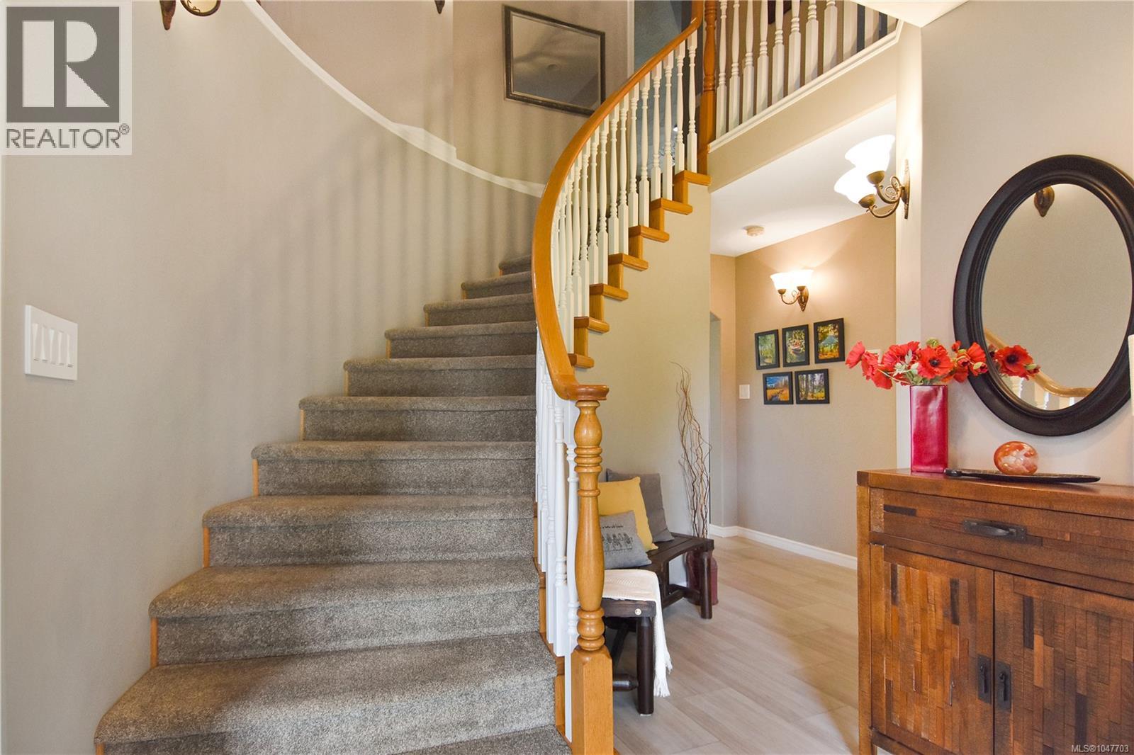 156 Maryland Rd, Campbell River