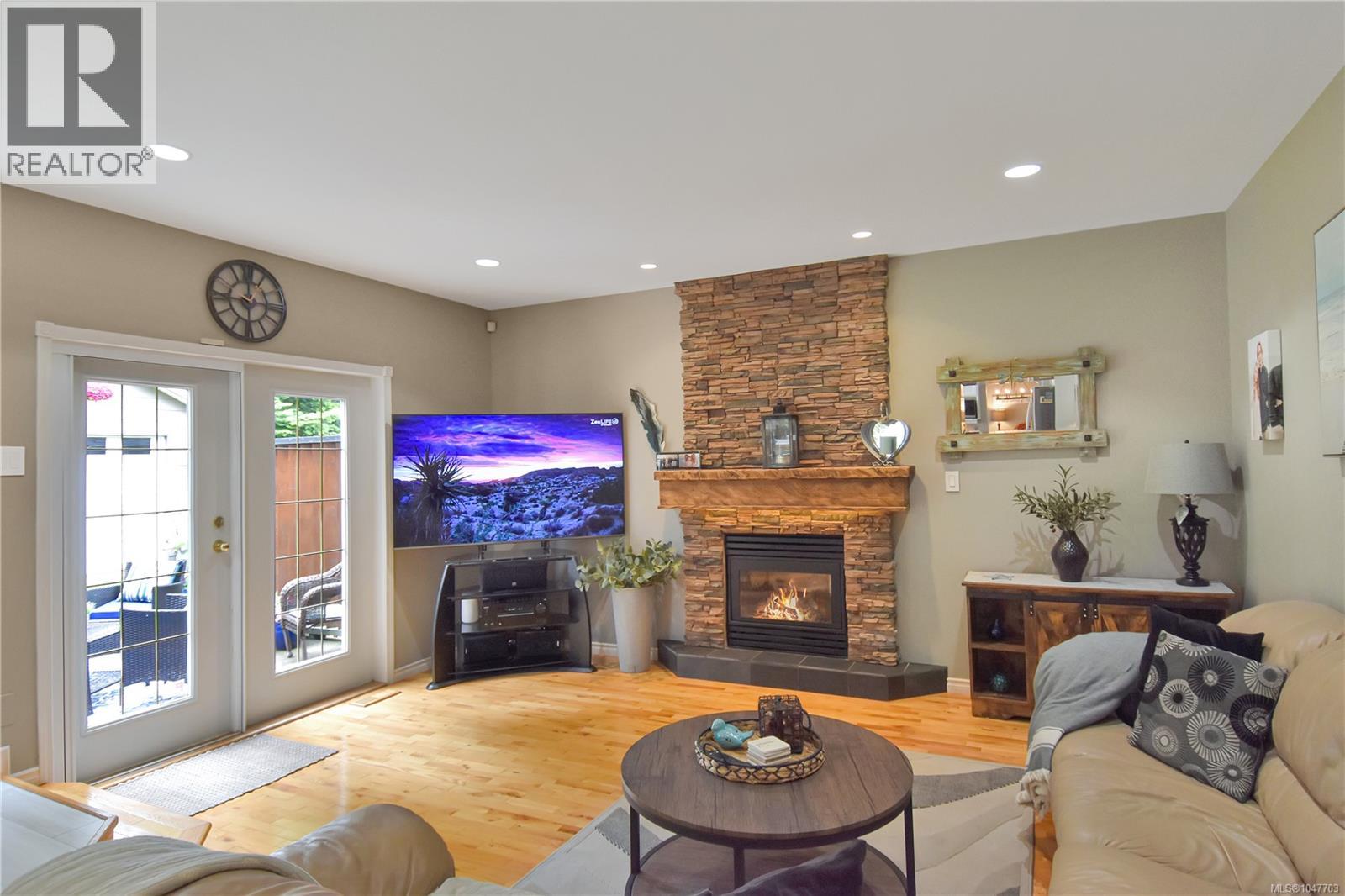 156 Maryland Rd, Campbell River