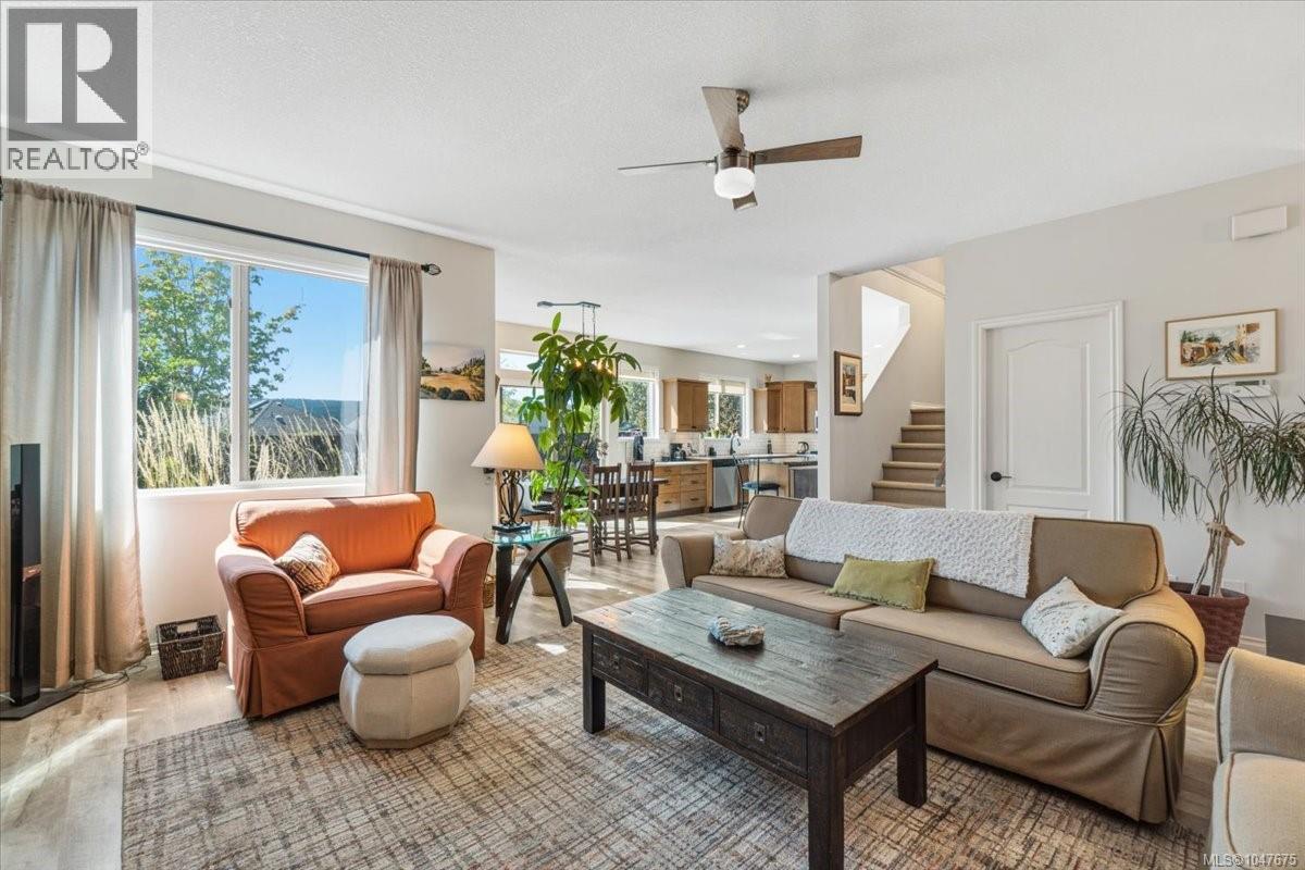 6191 Garside Rd, Nanaimo