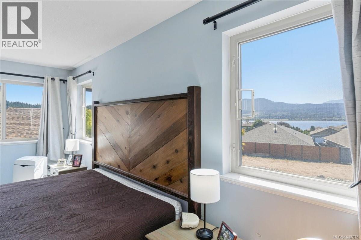 6191 Garside Rd, Nanaimo