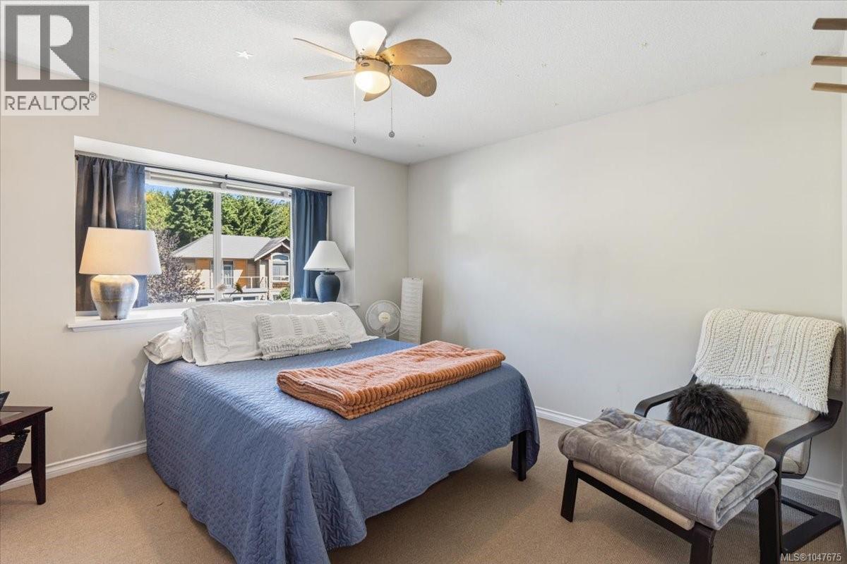 6191 Garside Rd, Nanaimo