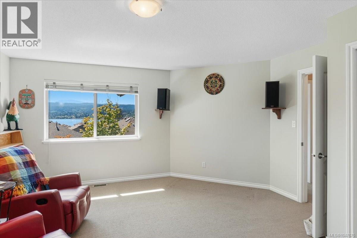 6191 Garside Rd, Nanaimo