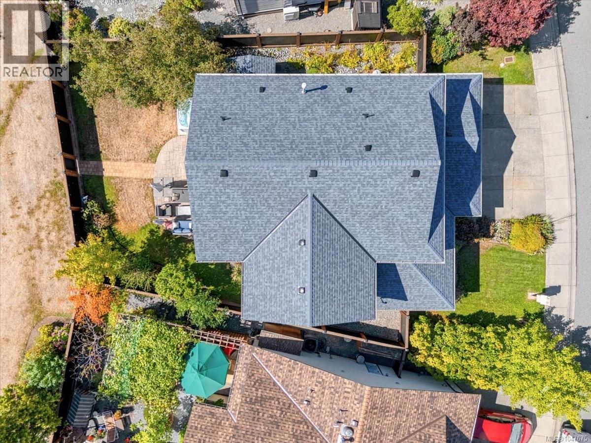 6191 Garside Rd, Nanaimo