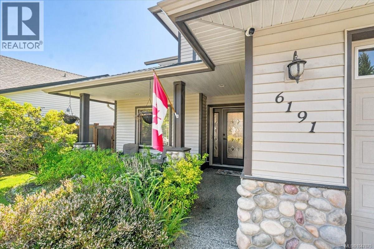 6191 Garside Rd, Nanaimo